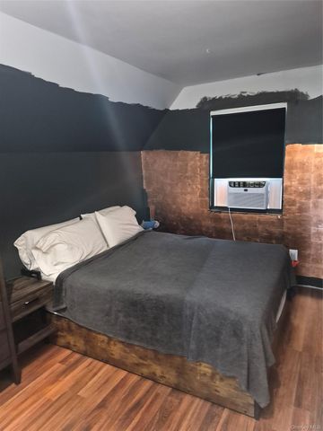 1128 N Ocean Avenue, Medford, NY 11763