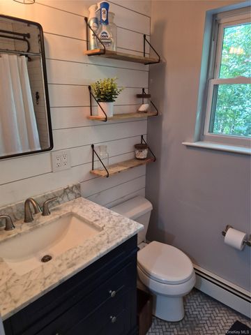 1128 N Ocean Avenue, Medford, NY 11763