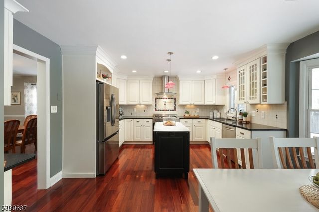 63 Beechwood Cir, Hillsborough Twp., NJ 08844