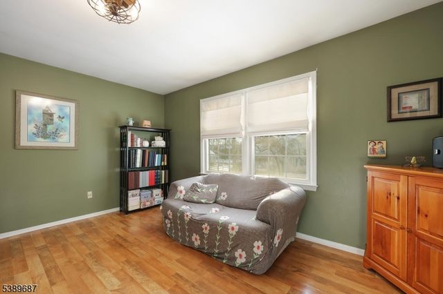 63 Beechwood Cir, Hillsborough Twp., NJ 08844