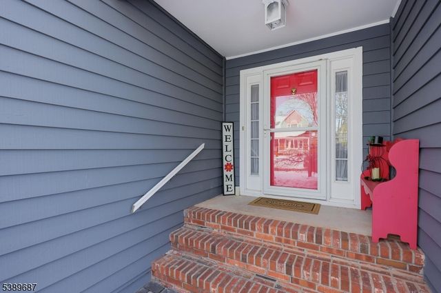 63 Beechwood Cir, Hillsborough Twp., NJ 08844