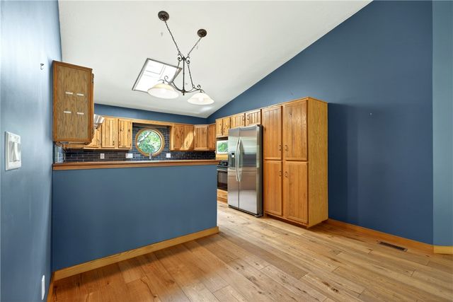 212 Walnut Grove Drive, Washington Twp, OH 45458
