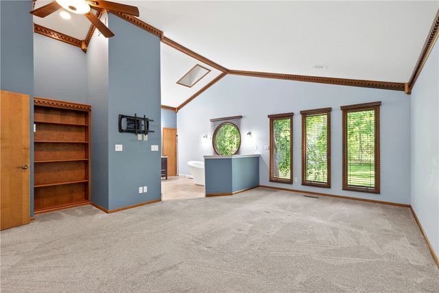 212 Walnut Grove Drive, Washington Twp, OH 45458