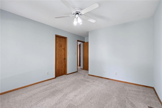 212 Walnut Grove Drive, Washington Twp, OH 45458