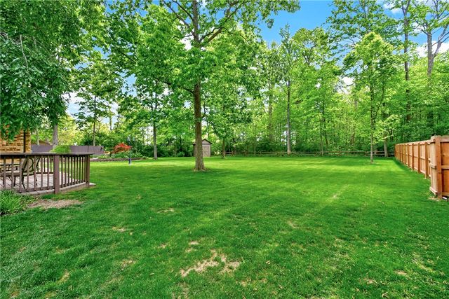 212 Walnut Grove Drive, Washington Twp, OH 45458