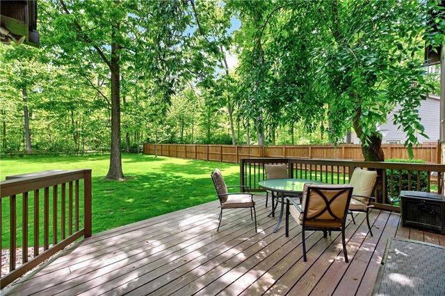 212 Walnut Grove Drive, Washington Twp, OH 45458