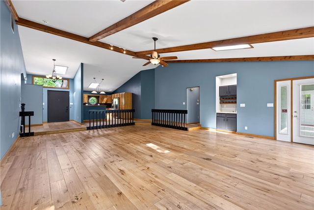 212 Walnut Grove Drive, Washington Twp, OH 45458