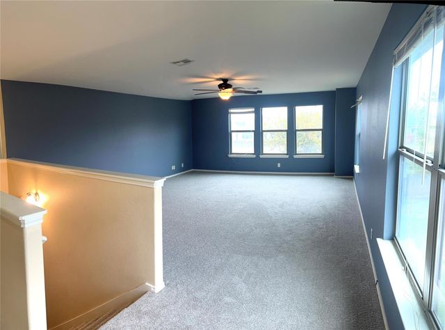 160 Mistletoe LN, Kyle, TX 78640