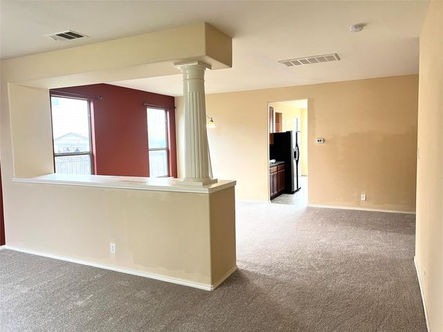 160 Mistletoe LN, Kyle, TX 78640