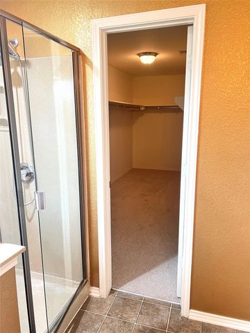 160 Mistletoe LN, Kyle, TX 78640