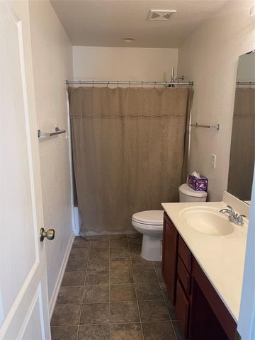 160 Mistletoe LN, Kyle, TX 78640
