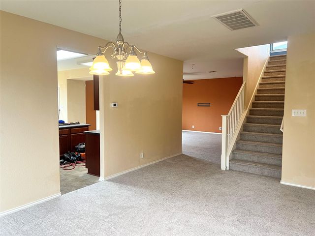 160 Mistletoe LN, Kyle, TX 78640