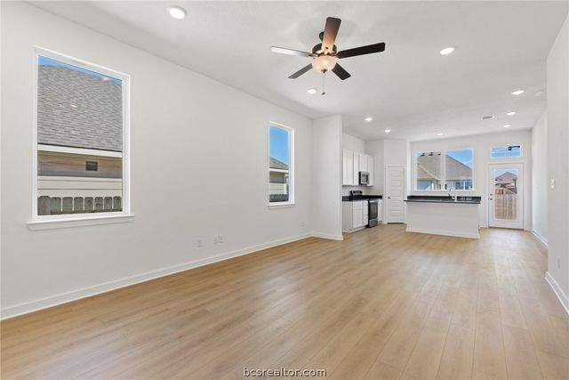 10631 Burgundy Berry Way, Bryan, TX 77845