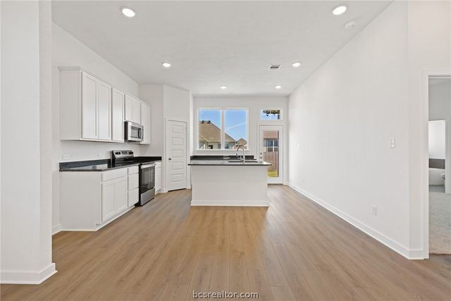 10631 Burgundy Berry Way, Bryan, TX 77845