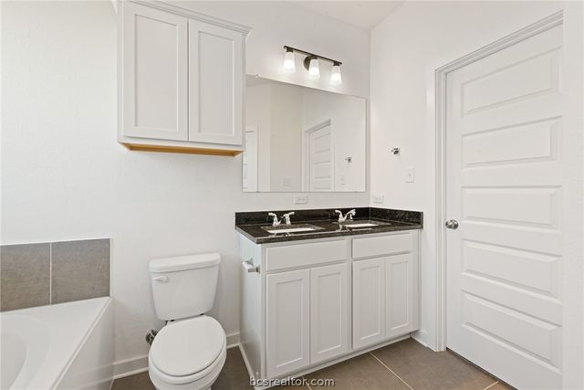 10631 Burgundy Berry Way, Bryan, TX 77845