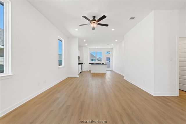 10631 Burgundy Berry Way, Bryan, TX 77845