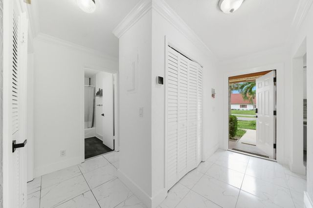 1443 SW 27th Ave E, Boynton Beach, FL 33426