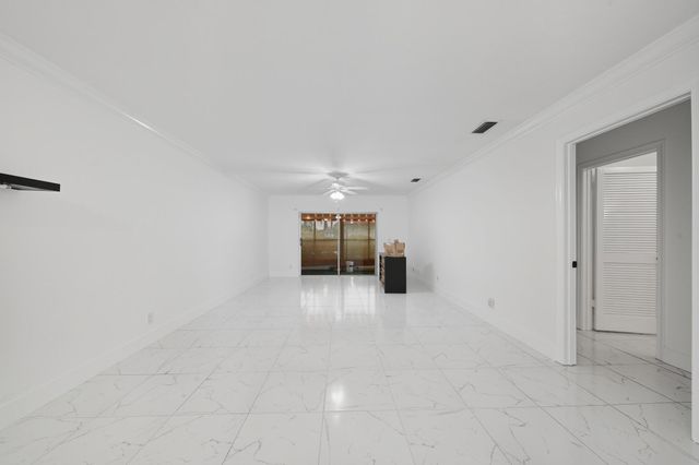 1443 SW 27th Ave E, Boynton Beach, FL 33426