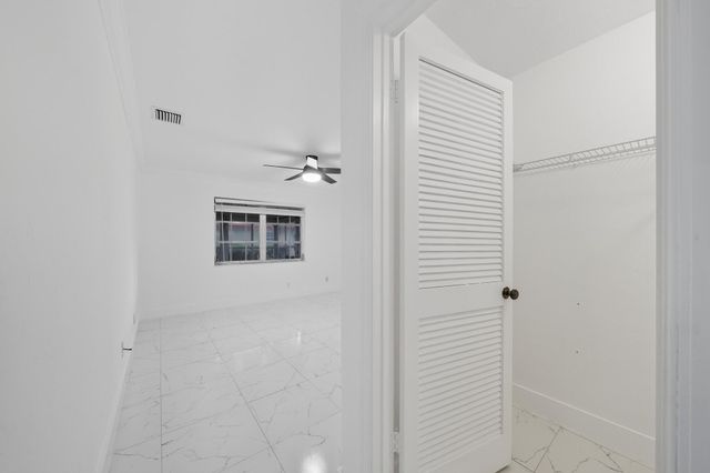 1443 SW 27th Ave E, Boynton Beach, FL 33426