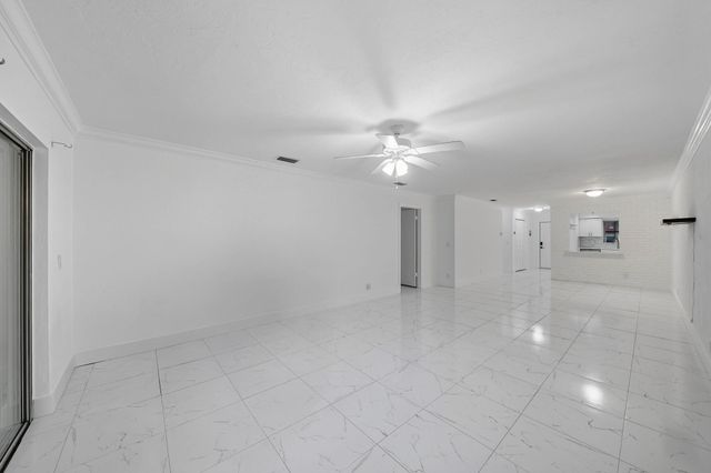 1443 SW 27th Ave E, Boynton Beach, FL 33426