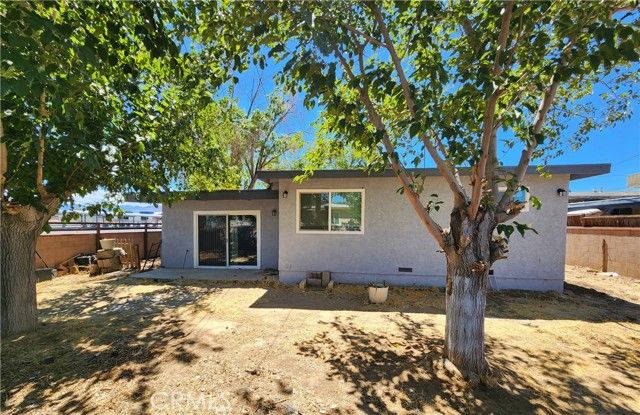 1867 E Avenue Q13, Palmdale, CA 93550