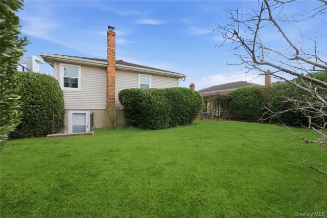 3292 Murdock Avenue, Oceanside, NY 11572