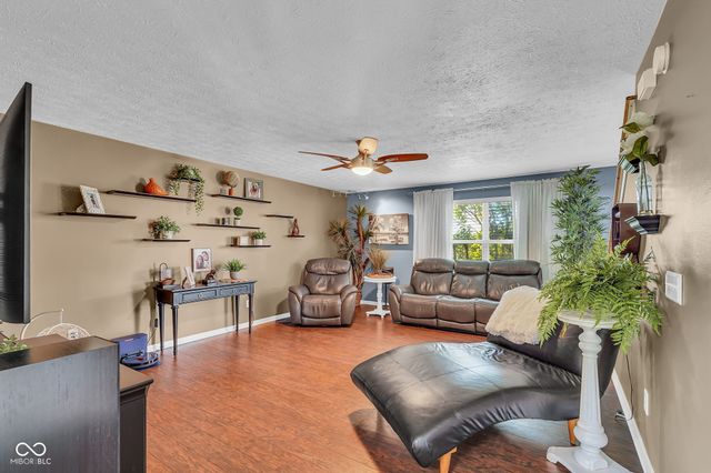 5044 Haywood Lane, Plainfield, IN 46168