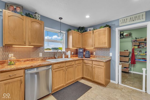 5044 Haywood Lane, Plainfield, IN 46168