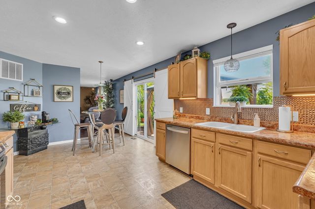 5044 Haywood Lane, Plainfield, IN 46168