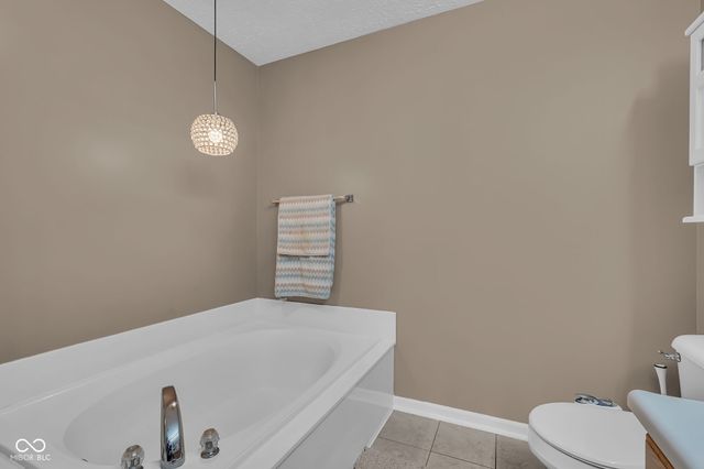5044 Haywood Lane, Plainfield, IN 46168