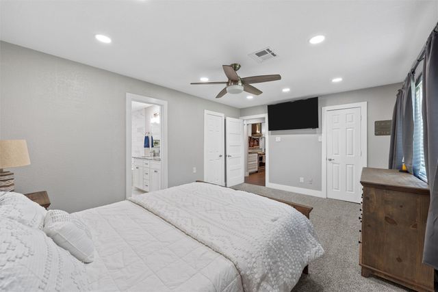 105 Texas Avenue, Hewitt, TX 76643