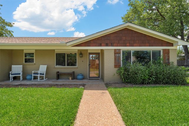 105 Texas Avenue, Hewitt, TX 76643