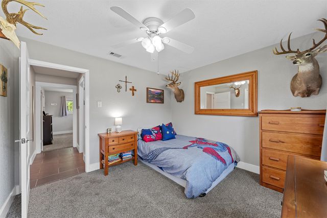105 Texas Avenue, Hewitt, TX 76643