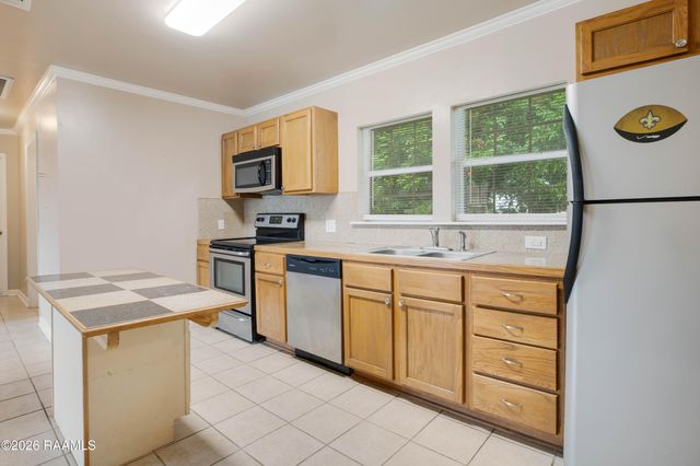 111 Sharon Street, Lafayette, LA 70506