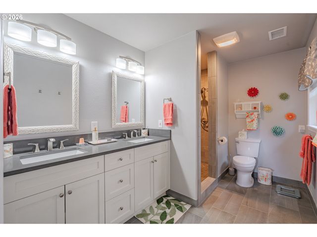 10702 Nw 13TH Pl, Vancouver, WA 98685