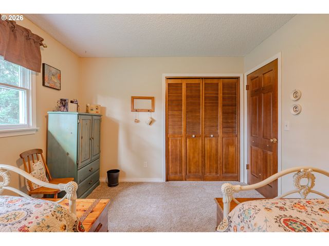 10702 Nw 13TH Pl, Vancouver, WA 98685