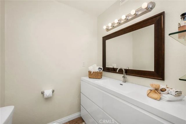 1192 Mitchell Avenue 42, Tustin, CA 92780