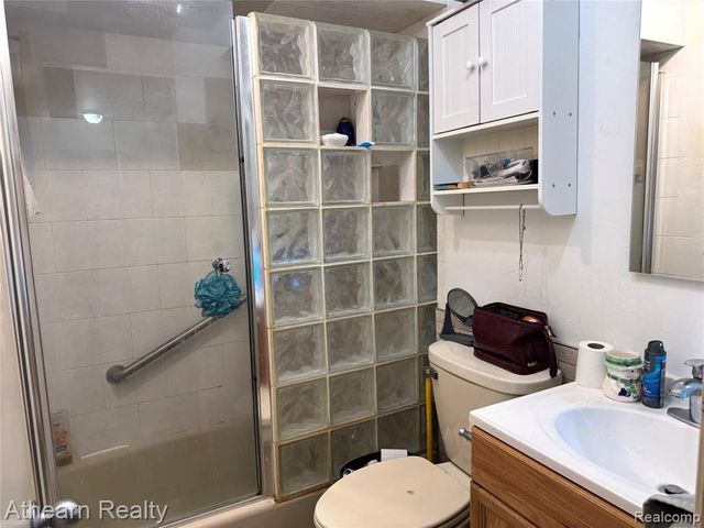 3935 Larchmont Street, Flint, MI 48532