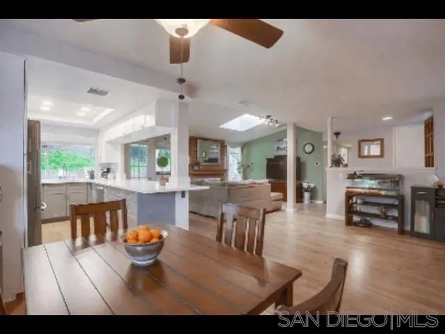 1140 Harding St, Escondido, CA 92027