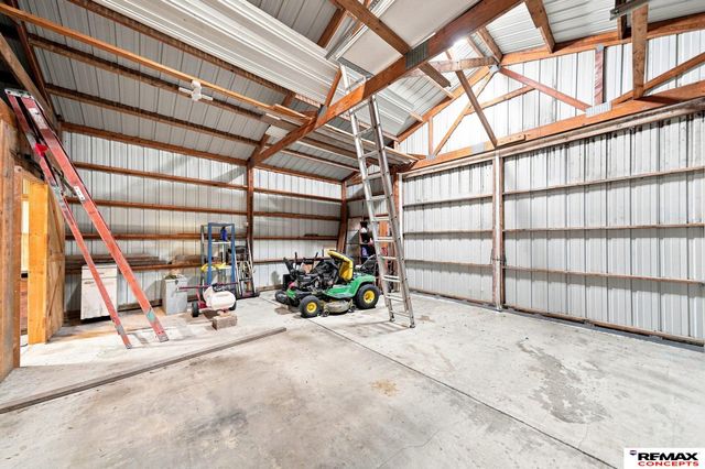 1800 Wittstruck Road, Roca, NE 68430
