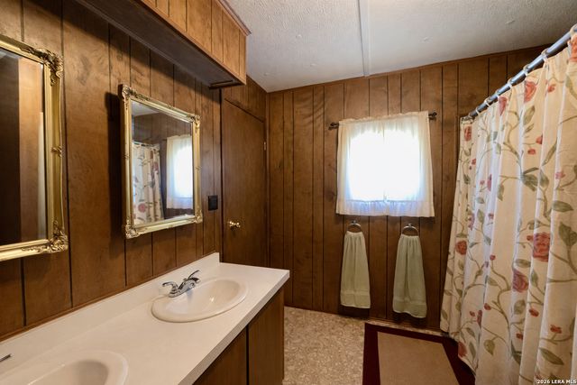 155 nicks, Comfort, TX 78013