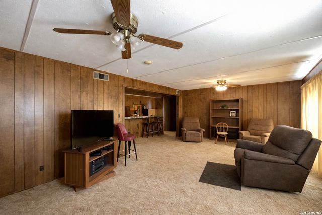 155 nicks, Comfort, TX 78013