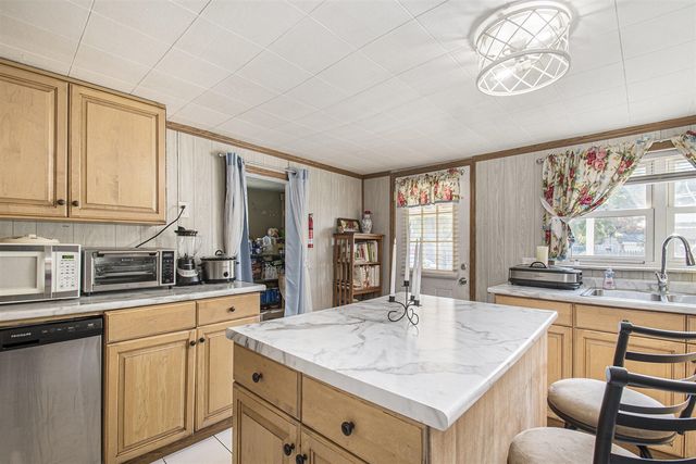 1408 Silverbrook Avenue, Niles, MI 49120