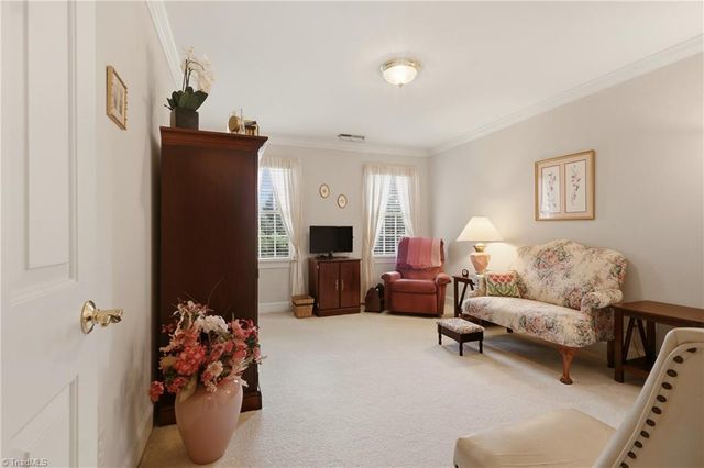 3569 Burnley Drive, Clemmons, NC 27012