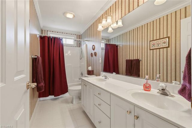 3569 Burnley Drive, Clemmons, NC 27012