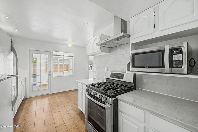 420 W CHEERY LYNN Road, Phoenix, AZ 85013