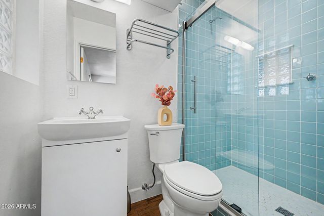 420 W CHEERY LYNN Road, Phoenix, AZ 85013