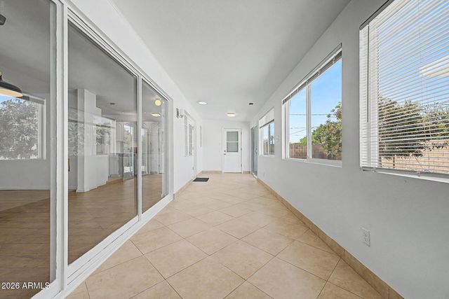 420 W CHEERY LYNN Road, Phoenix, AZ 85013