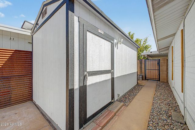 420 W CHEERY LYNN Road, Phoenix, AZ 85013