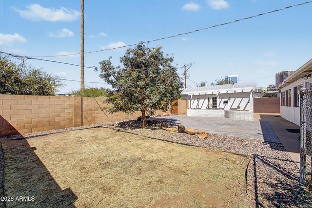 420 W CHEERY LYNN Road, Phoenix, AZ 85013